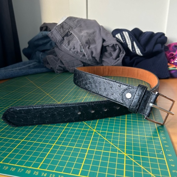 Vintage genuine leather Ostrich style belt - Picture 1 of 8